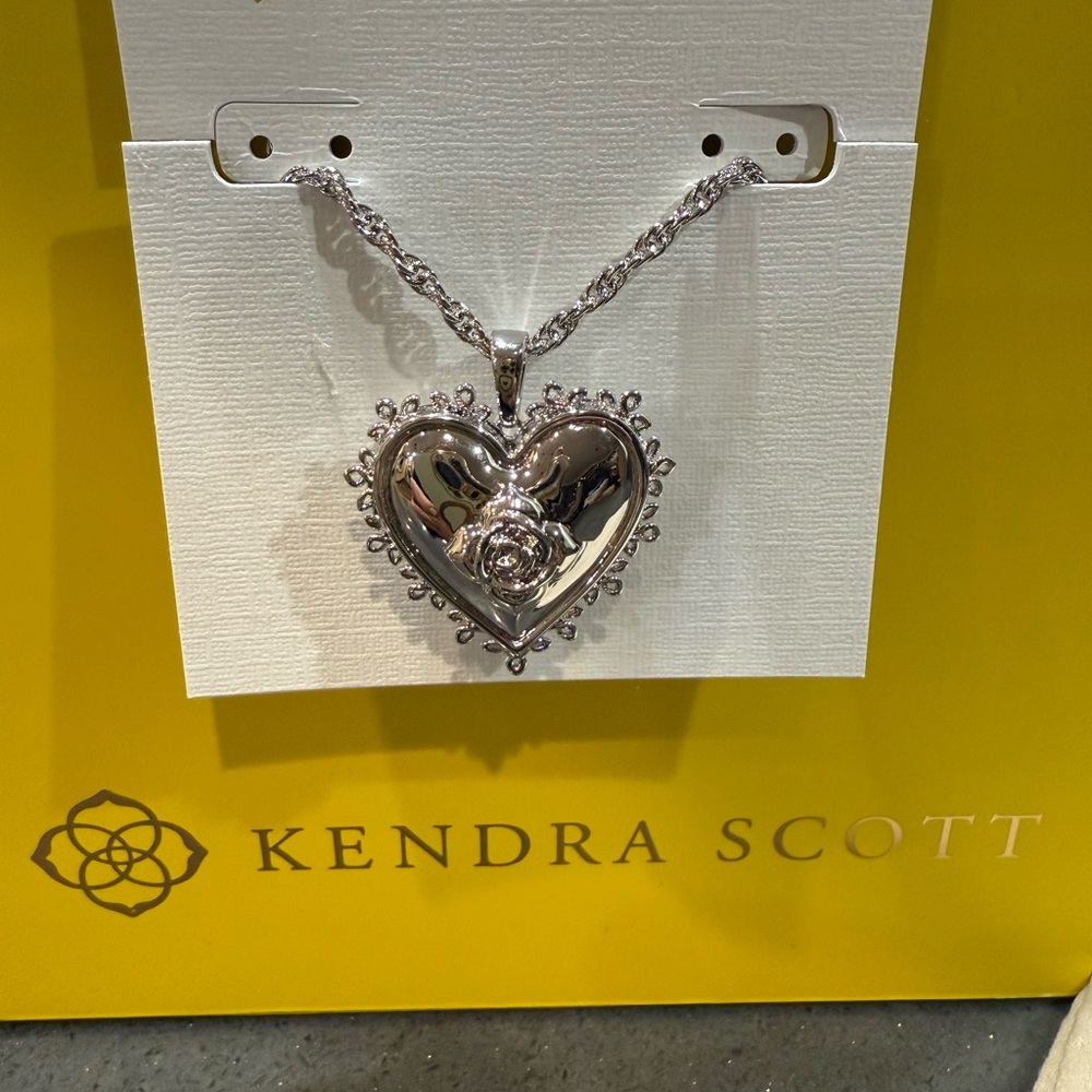 Kendra Scott Silver Heart Pendant Mallory Locket Necklace